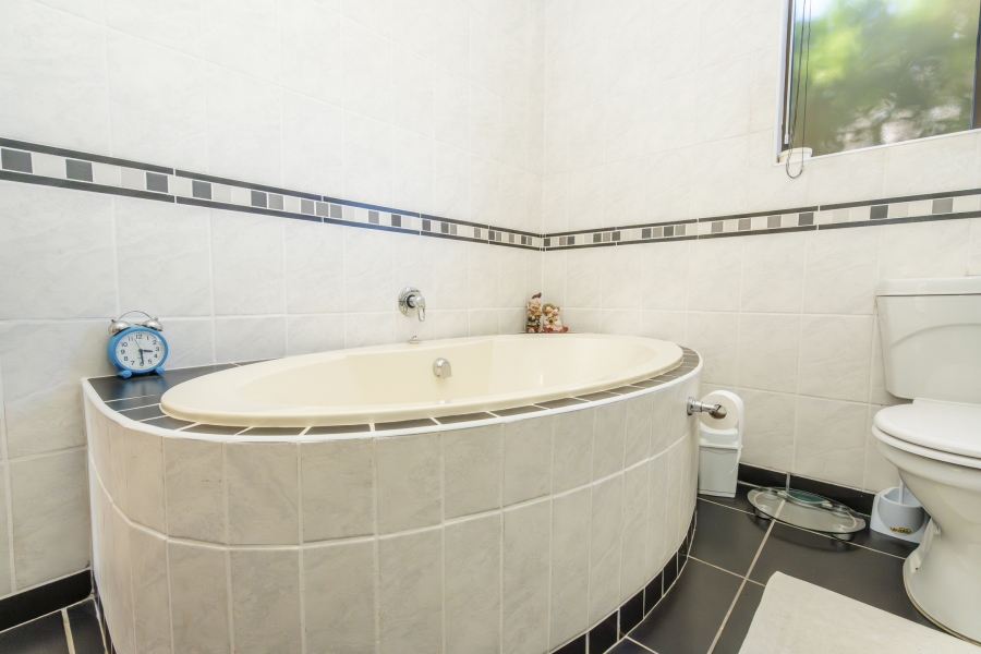 4 Bedroom Property for Sale in Myburgh Park Western Cape